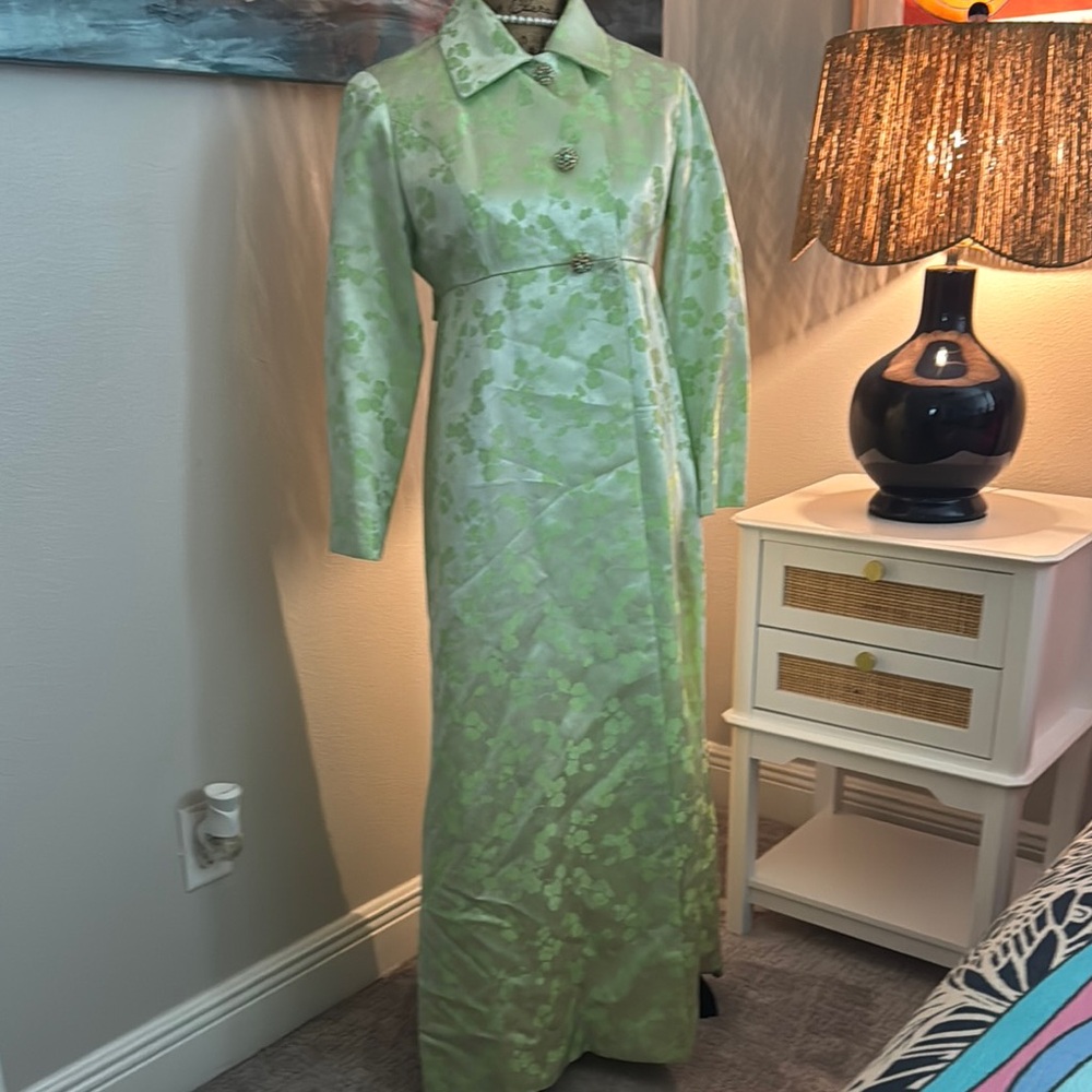 Chic Green Floral Maxi Coat